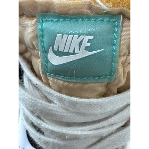 "NIKE" Blazer High tops, Girls, Game On,Team Up, Sneakers Size 10, Activewear - Picture 14 of 16